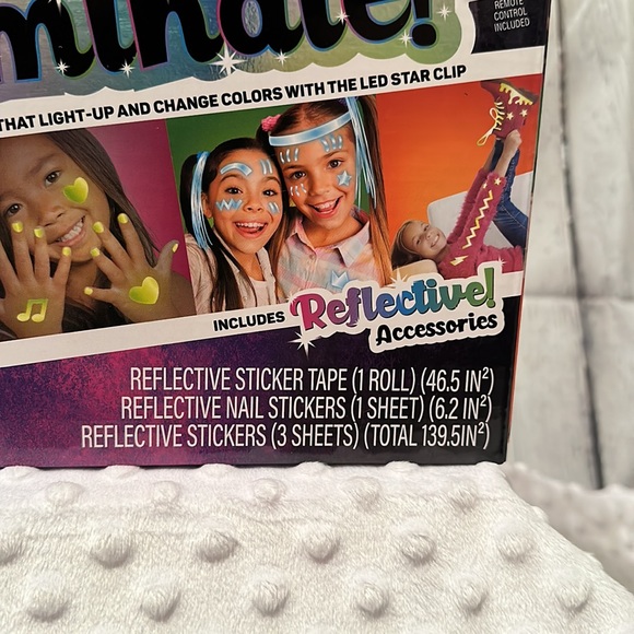 NEW! LET’S GLOW STUDIO. Craft. Create. Illuminate! LED. 29pc kit. Age 8+ - Picture 3 of 14